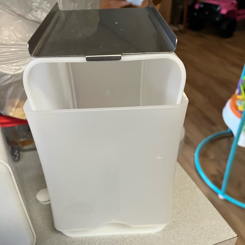 Frozen breastmilk organizer